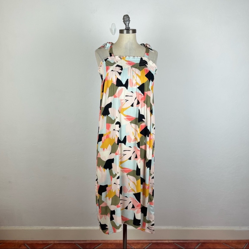 Nwot Billabong Floral Smocked Tie Strap Summer Spring Beach Vacay Midi Dress M